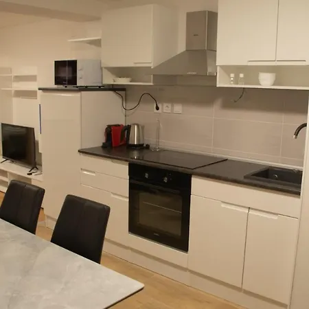 Appartement Cosy Charming Near The Palace *