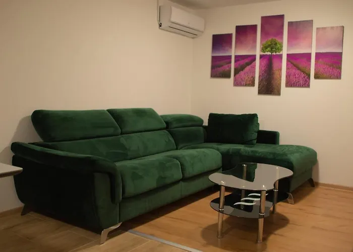 Cosy Charming Near The Palace Appartement Split