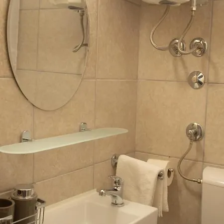 Cosy Charming Near The Palace Διαμέρισμα